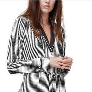 NEW UGG ALDRIDGE BLACK/WHITE STRIPE ROBE!!😍🎉